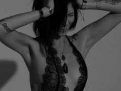 ViberBeast - female with black hair webcam at ImLive